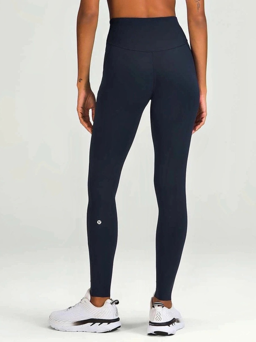 Lululemon /// Women’s Base Pace High-Rise Tight 28" True Navy - Size 6
